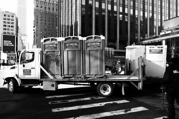 Best Portable restroom trailer rental  in Bayou La Batre, AL